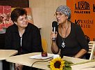 Prezentace knih - Palác knih v Luxoru - 2005. Spisovatelka a publicistka Marie Formáčková, která mě v polovině devadesátých let dostala do Vlasty a do Květů a držela nade mnou ochrannou ruku. Foto Oldřich Malina